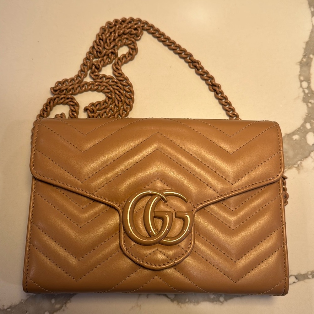 Gucci- GG Marmont in Tan. With chain. Authentic, watch video for serial number.